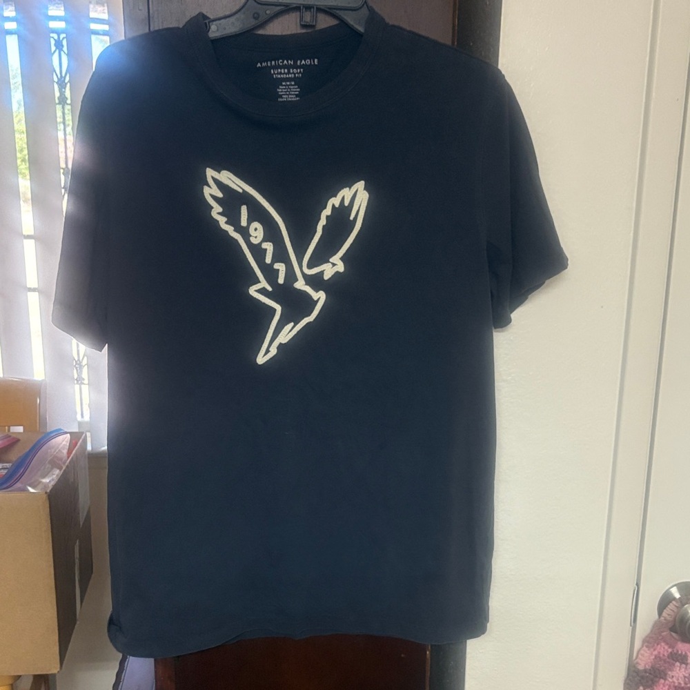 American Eagle Outfitters Black Tee with White Graphic